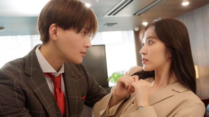 Яги Юсэй из FANTASTICS и Судзуки Аири в сериале «Мой любимый айдол стал моим боссом»