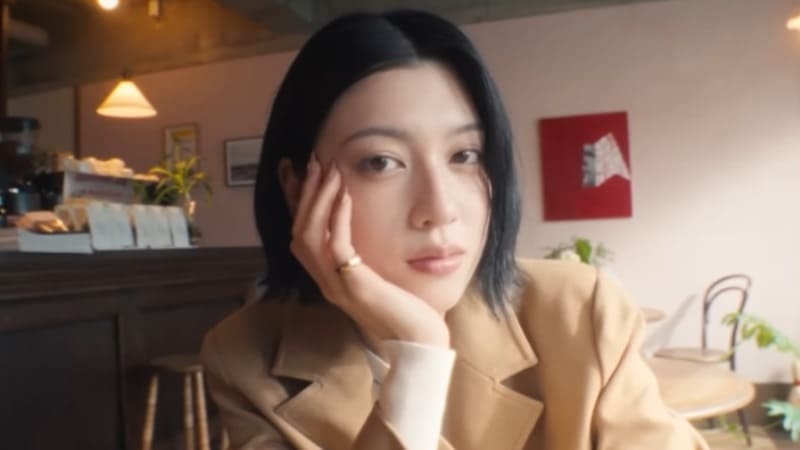 Миёси Аяка в клипе Пола Кима «Me After You»