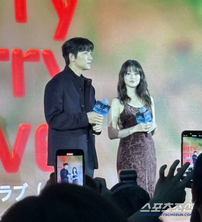 Имада Мио, Imada Mio, 今田美桜, Чжи Чан Ук, Ji Chang Wook, 지창욱 Имада Мио, Imada Mio, 今田美桜, Чжи Чан Ук, Ji Chang Wook, 지창욱